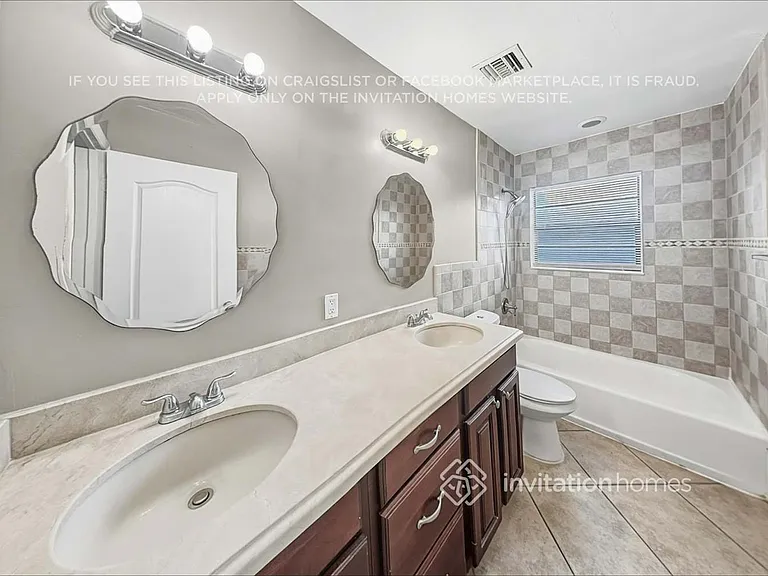 4511 SW 102nd Pl — Photo 16
