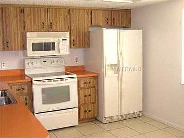 3rd image of 38241 Boxwood Dr