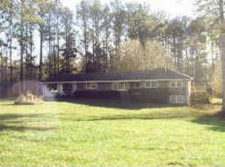 509 E Lake Cir, Canton, GA 30115