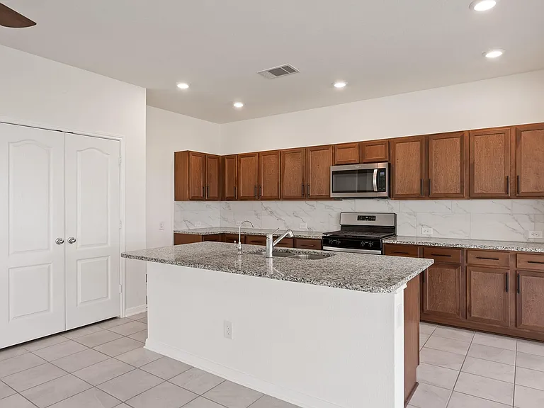 25619 Cartington Ln — Photo 10