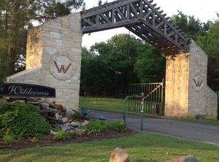 128 Lincoln Dr, Streetman, TX 75859