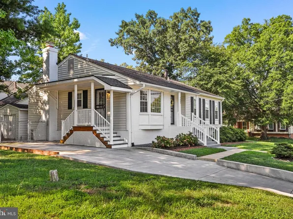 7005 Good Luck Rd, Hyattsville, MD 20784