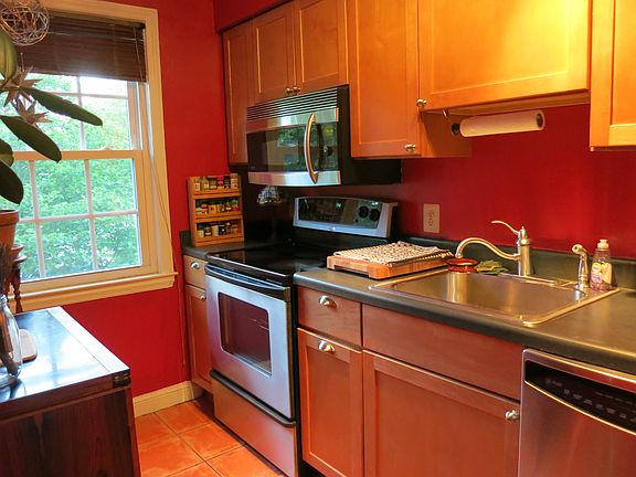 5th image of 2904 13th St S APT 102