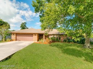 815 Hawser St NE, Palm Bay, FL 32907