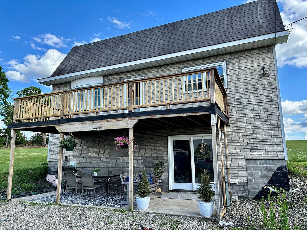 1095 Thurber Rd - Property Image