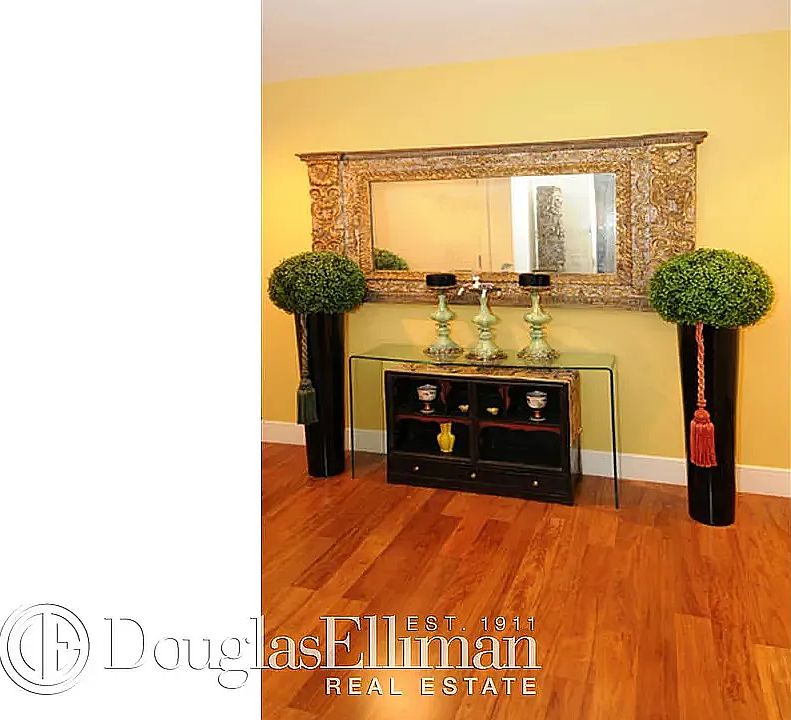 1st image of 250 E 53rd St APT 602