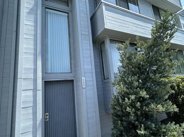 955 Intrepid Ct, Del Mar, CA 92014