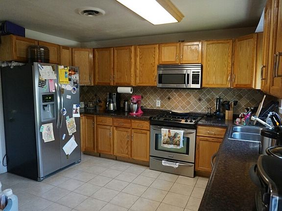 4th image of 113 William Reed Dr