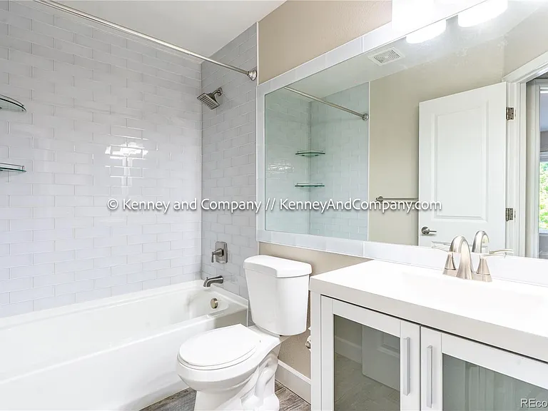 875 S Lindsey St — Photo 27