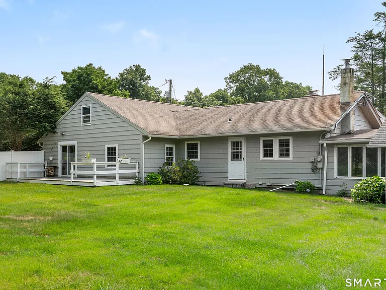 21 Richdale Dr #A — Photo 2