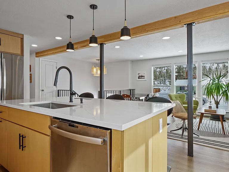 461 Cascade Cir — Photo 13