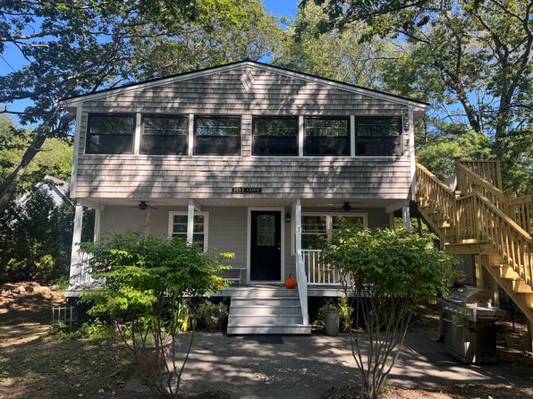 3 Sylvan Cir