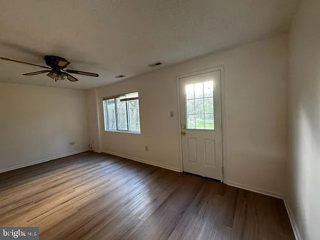 13238 Custom House Ct — Photo 77