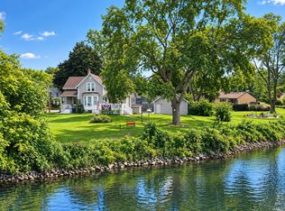 20 Division St, Algonquin, IL 60102