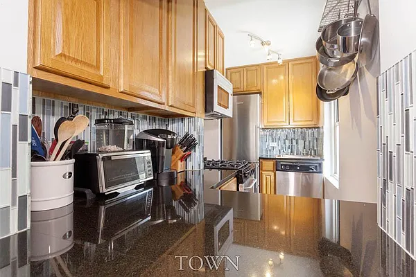 Sold by Town Residential | media 9