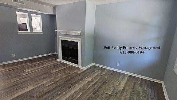 3rd image of 3296 Niagara Dr #1