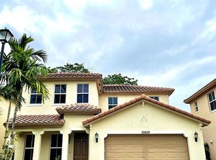 10629 La Placida Dr N, Coral Springs, FL 33065