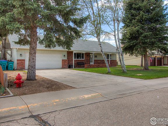 2nd image of 1160 Hemlock Dr