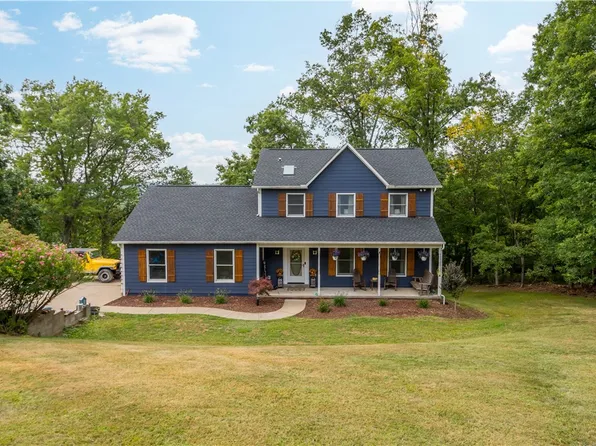 555 Hiawatha Rd S, Prosperity, PA 15329