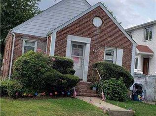 5316 192nd St, Fresh Meadows, NY 11365