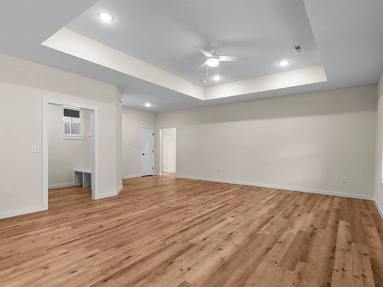 4207 E Eastmoor Dr — Photo 7