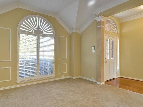 3rd image of 6412 Stone Creek Trl