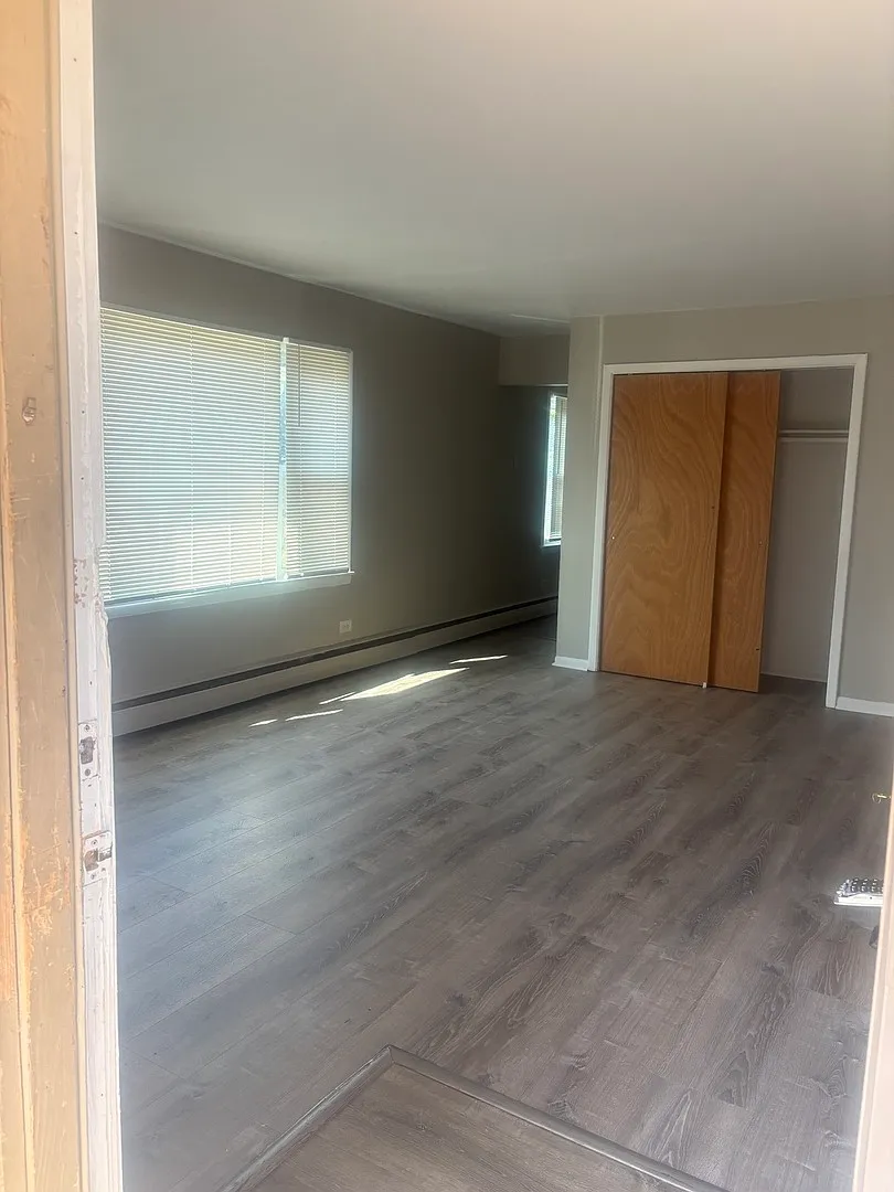 2 bed, 800 sqft, $1,550 — Photo 3