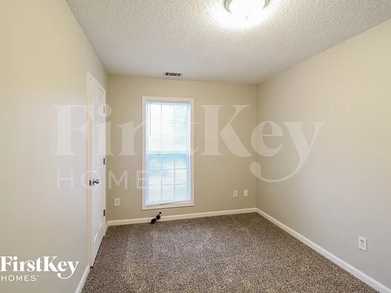 5354 Crown Oaks Dr — Photo 12