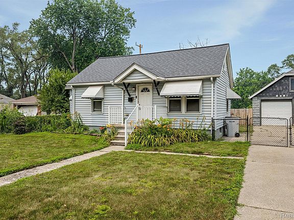 2nd image of 1759 E Elza Ave