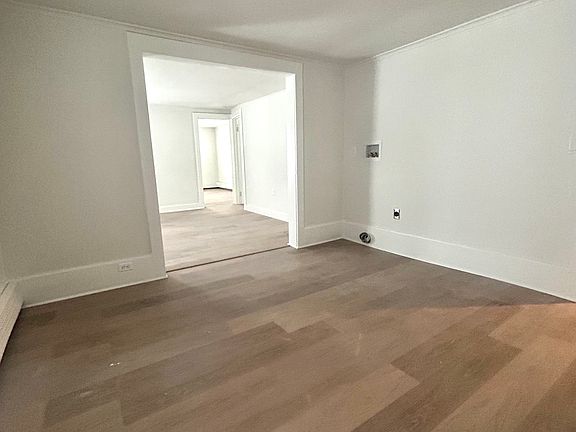 3rd image of 5 Mission St APT 2