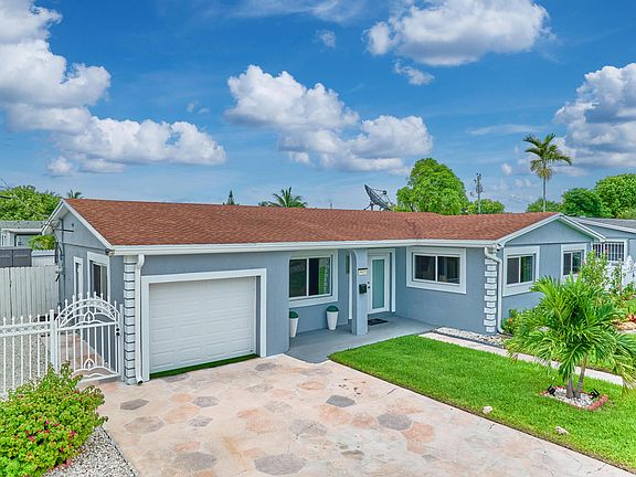 4th image of 19615 NW 14th Avenue