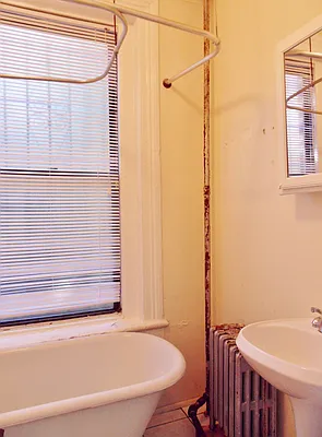 Rented by Sunrise Real Estate | media 68