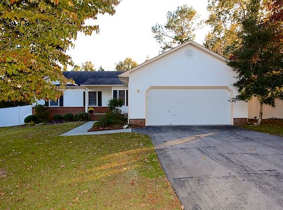 front yard with garage