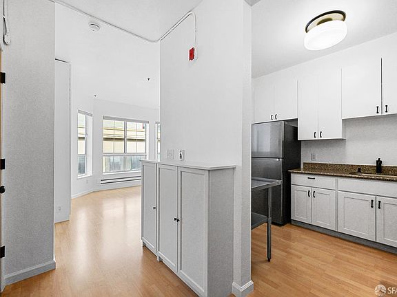 3rd image of 180 7th St #208