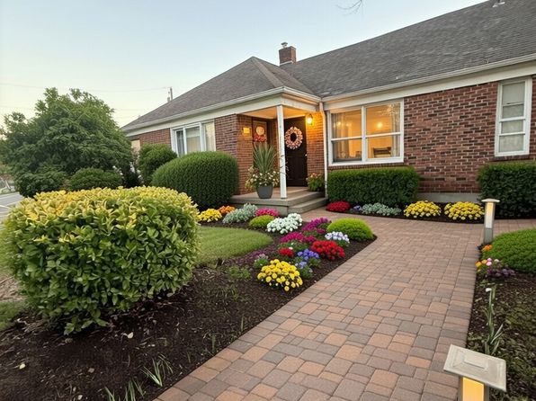 3413 E Evergreen Blvd