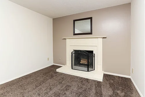 Floor plan 3 Bed Townhome WD Hookups and Fireplace