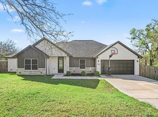 7729 Ella Young Dr, Fort Worth, TX 76135