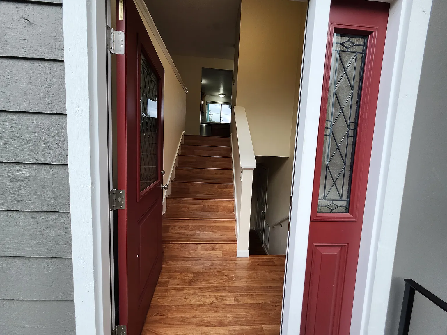 4 bed, 2.5 bath, 2160 sqft, $3,600 — Photo 2