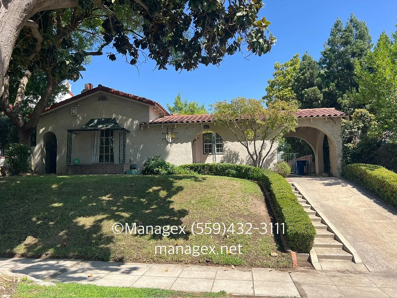 405 E Brown Ave — Photo 1
