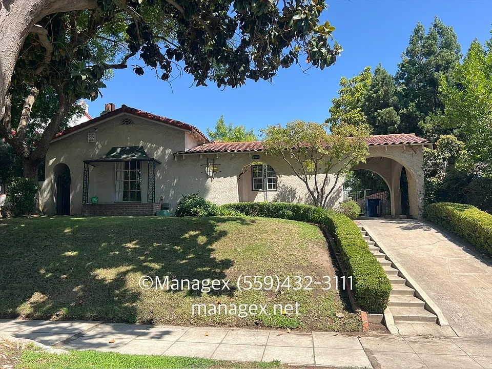 405 E Brown Ave