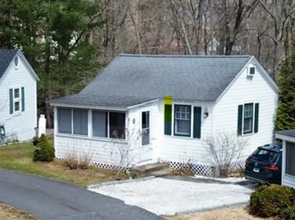 (undisclosed Address), Madison, CT 06443