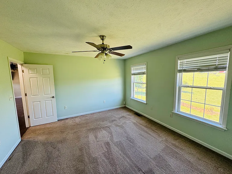 6832 Greenbrook Dr — Photo 10