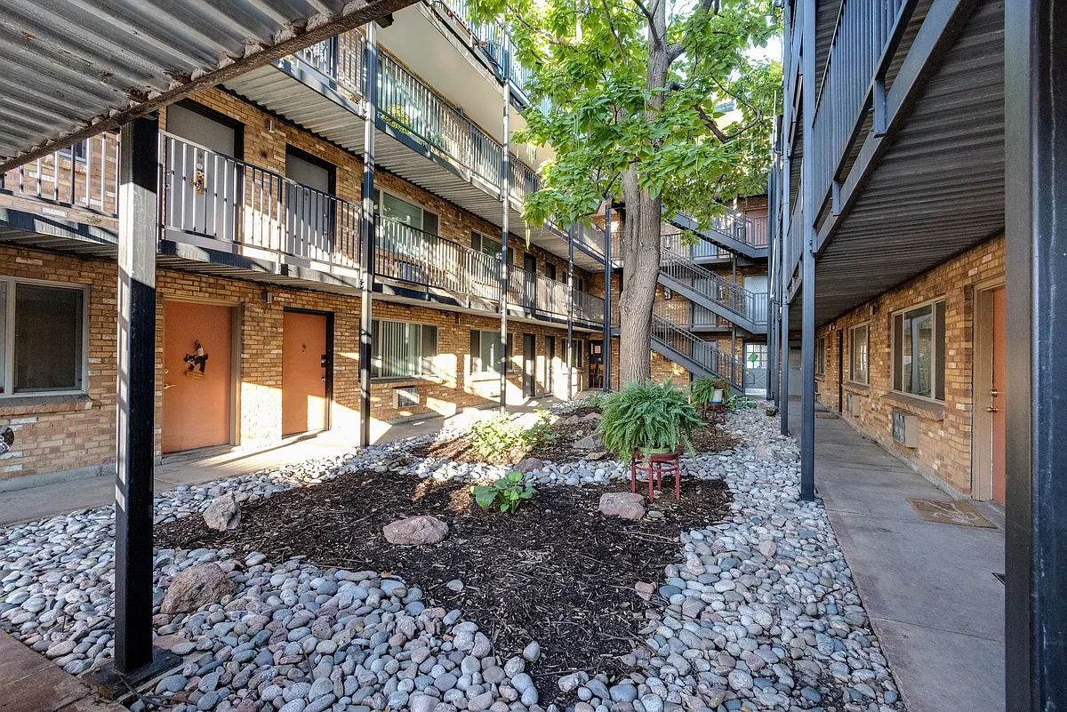 Building Photo - Dexter Street Apartments