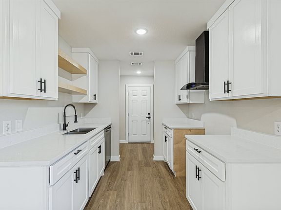 5th image of 4603 Spring Garden St