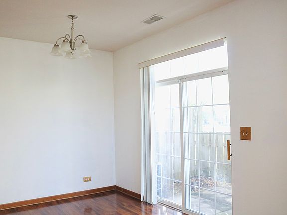 5th image of 2598 Hillsboro Blvd