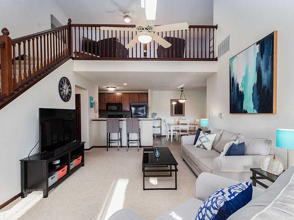 4th image of 2955 W Drexel Ave Unit 411