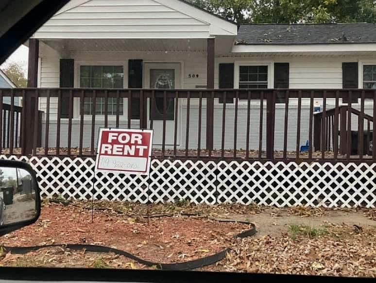 1st image of 509 Eason St