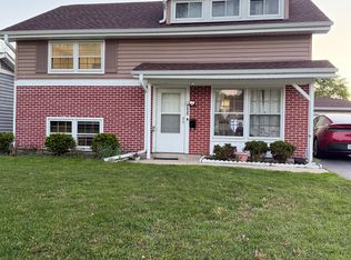 7030 Plumtree Ln, Hanover Park, IL 60133