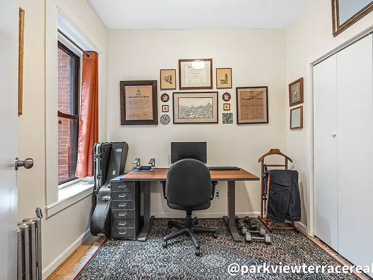 156 S 1st St #1 — Photo 12