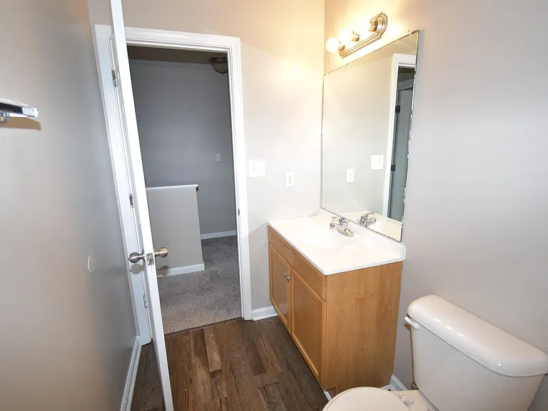 Peabody Dr - 362 (x4) — Photo 15